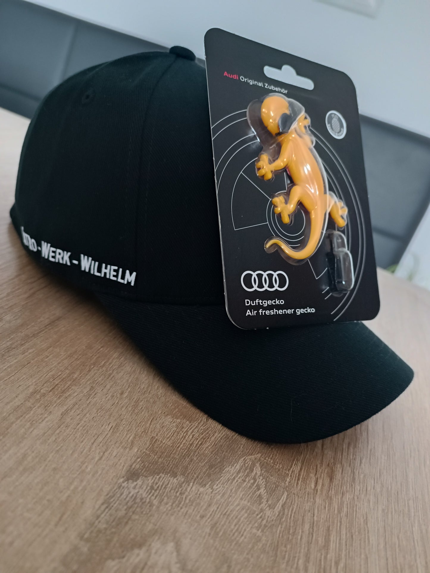 Flexfit Snapback Q.W.W Quattro-Werk-Wilhelm Cap Curved Schwarz