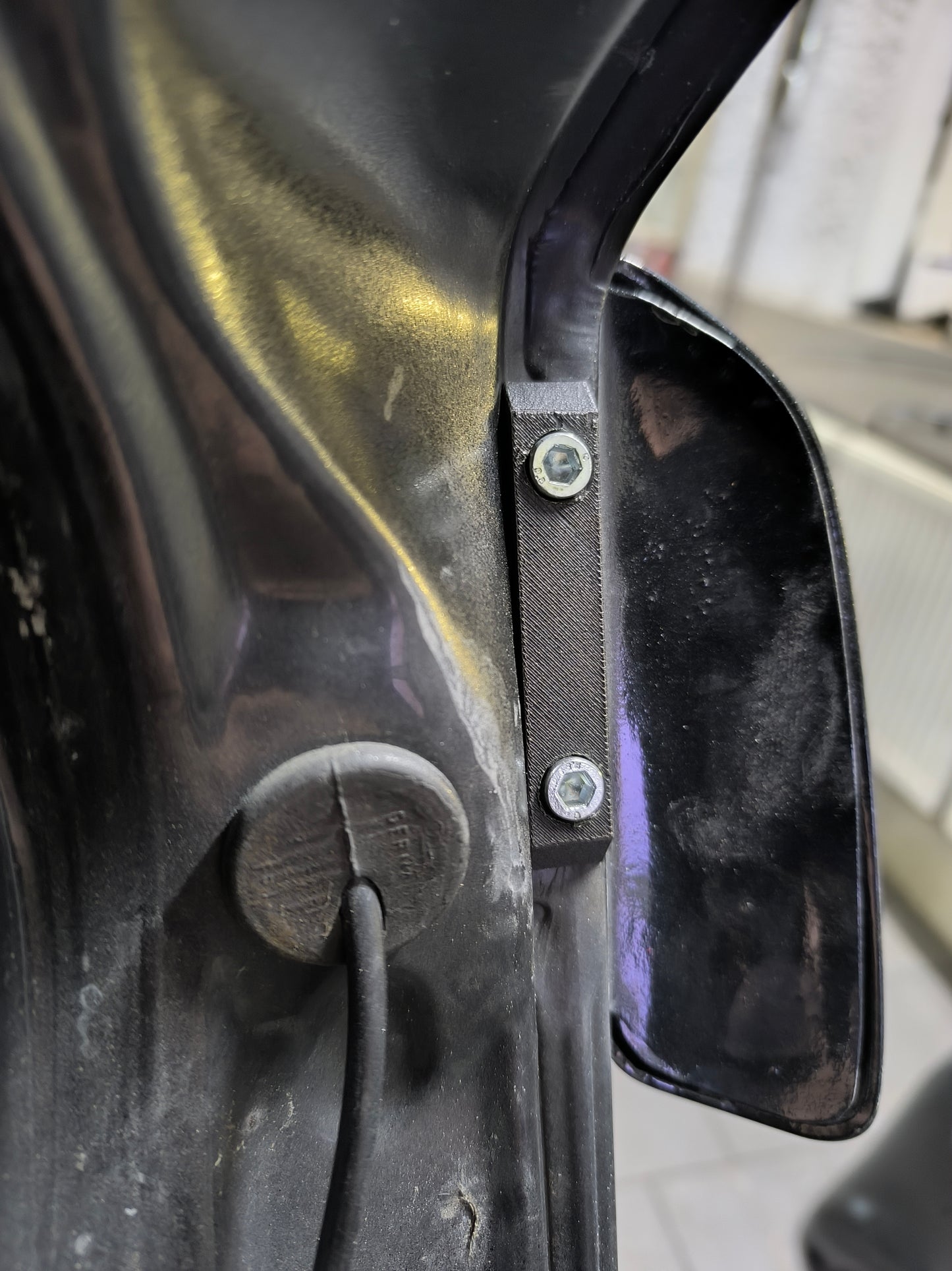 Audi 80 90 B3 B4 Alu Spoiler Unterlagen Befestigung 8A5827959