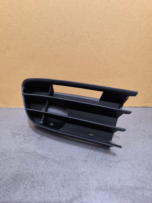 Audi 80 Typ 89 B3 B4 Cabrio Coupe Gitter Blende Stoßstange Abschleppöse 895 853 668