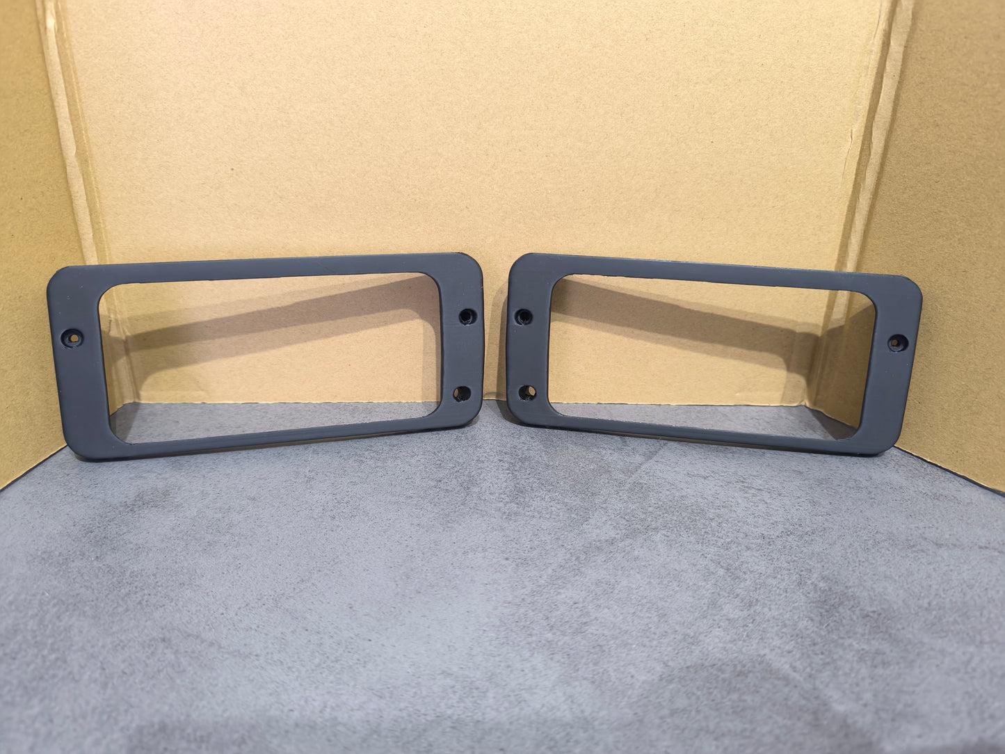 Audi 80 B3 TYP 89 Nebelscheinwerfer Blende links / rechts  893941747 / 893941748