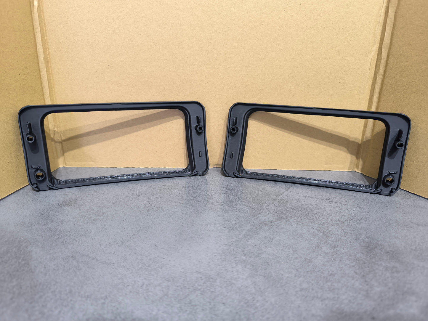 Audi 80 B3 TYP 89 Nebelscheinwerfer Blende links / rechts  893941747 / 893941748